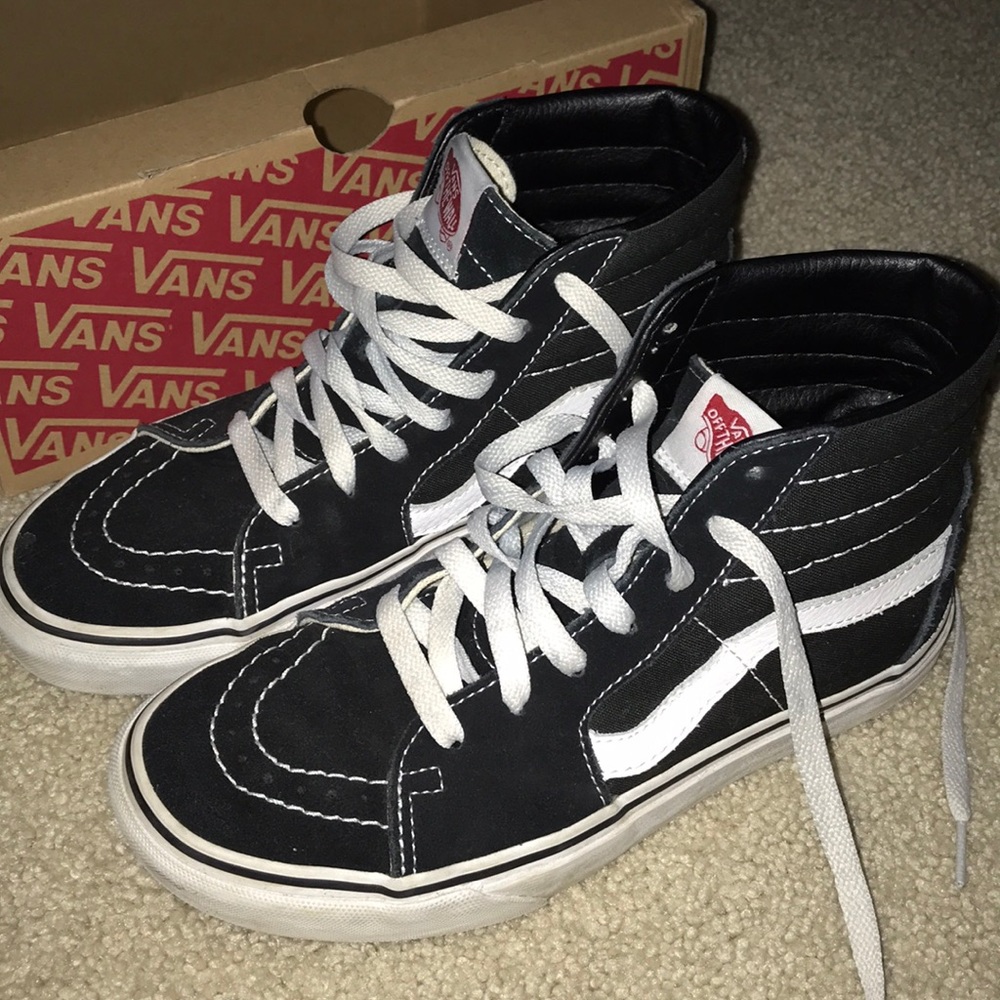 High top Authentic Black Vans🤩🖤✨